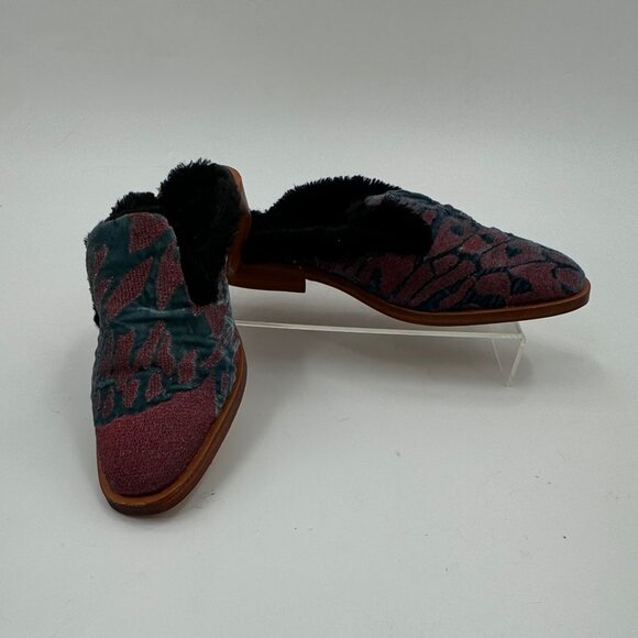 Free People Butterfly Effect Velvet Slip-On Mules Size 7.5 or 38 - Picture 1 of 7